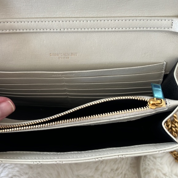 Ysl Becky bag like new/great condition - Picture 11 of 17